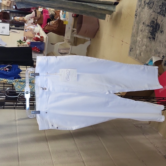 Comfort Denim - Picture 3 of 3